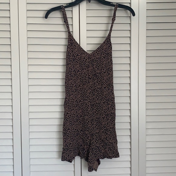 AE Leopard Print Romper - Picture 1 of 2